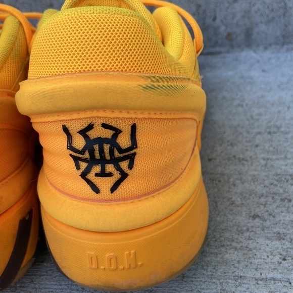 Adidas DON issue 2 crayons 🖍 yellow GS Size 5.5 - Picture 8 of 13